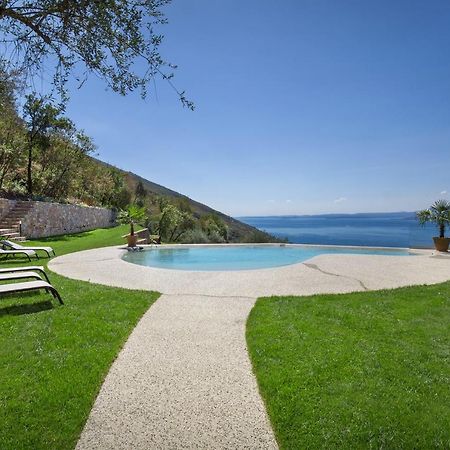 Villa Divina - Apt Icona Con Piscina E Vista Lago كاستيليتو دو برينزون المظهر الخارجي الصورة