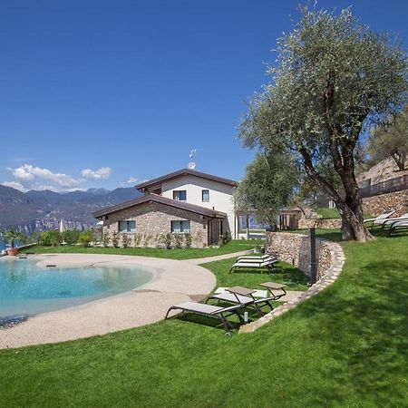 Villa Divina - Apt Icona Con Piscina E Vista Lago كاستيليتو دو برينزون المظهر الخارجي الصورة
