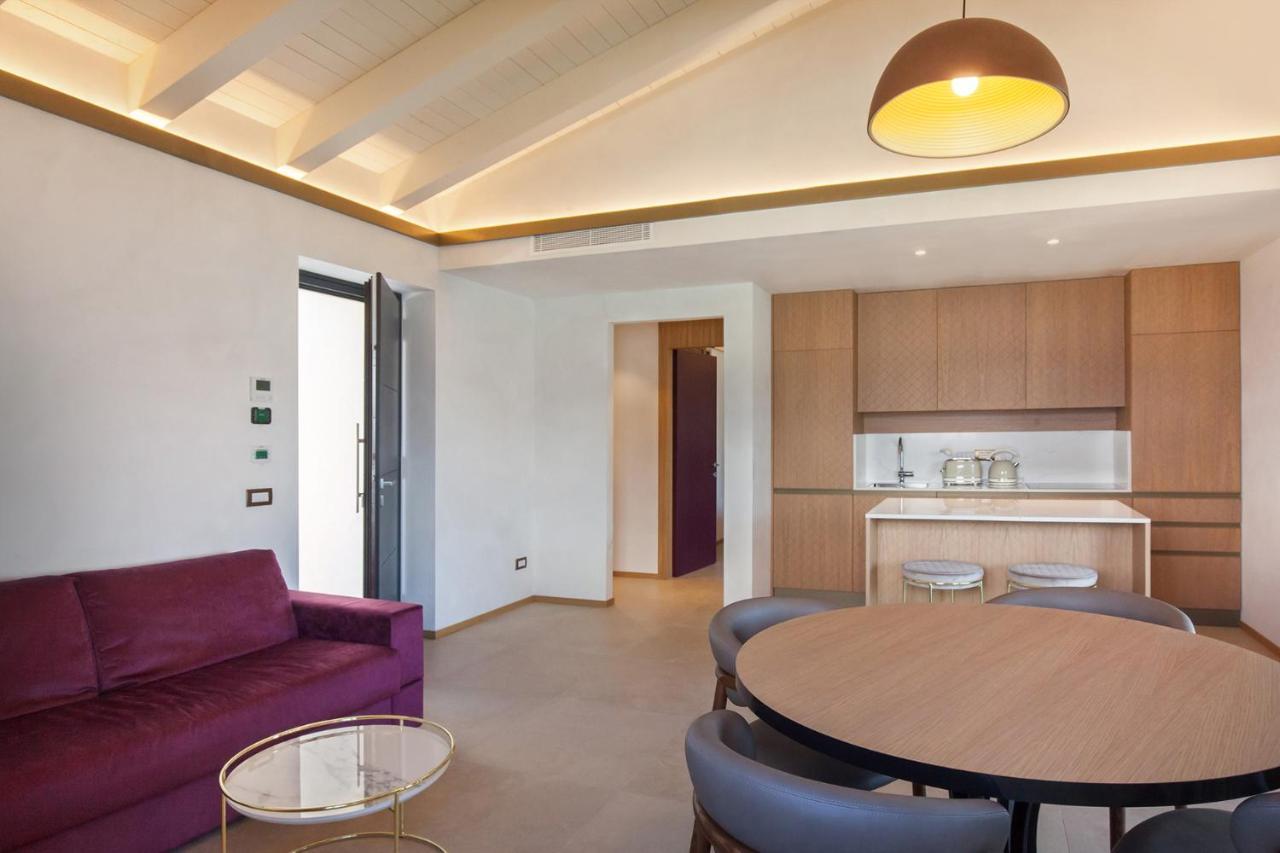 Villa Divina - Apt Icona Con Piscina E Vista Lago كاستيليتو دو برينزون المظهر الخارجي الصورة